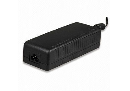 lage interferentie universele AC / DC Power Adapter