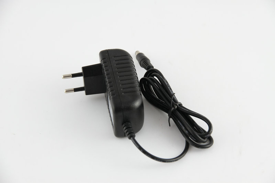 100-240 AC aan 12V gelijkstroom-Machtsadapters