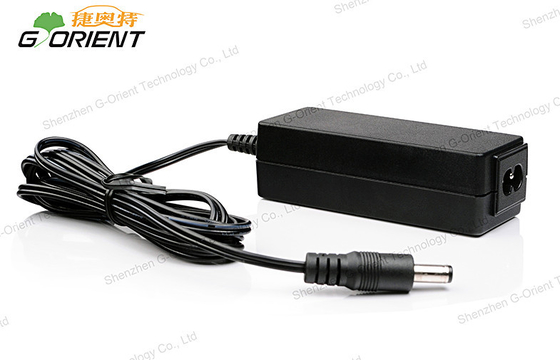 Energierendement 36V/1.1A Universele Laptop Machtsadapter 40W voor Binnen
