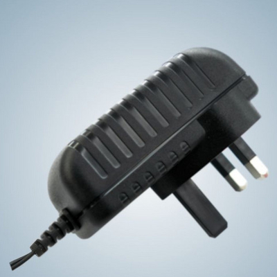 24W de muur zet Universele Wisselstroomadapter EN60950/EN60065 voor Elektronikaksas024 Reeks KTEC op