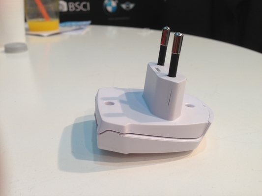 Witte 2.1A Dubbele Usb-van de de Wisselstroomadapter van de Muurlader Stop van de de Laderseu, 100 - 240v