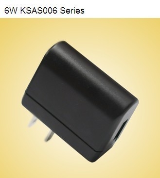 6W 12V Universele USB-Machtsadapter met 0.5A aan 1.2A voor Mobiele Telefoon