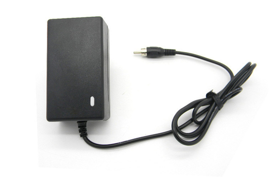 100-240VAC de Stop16v 2A muur-Onderstel van de inputeu Machtsadapter RCA Jack voor Santral