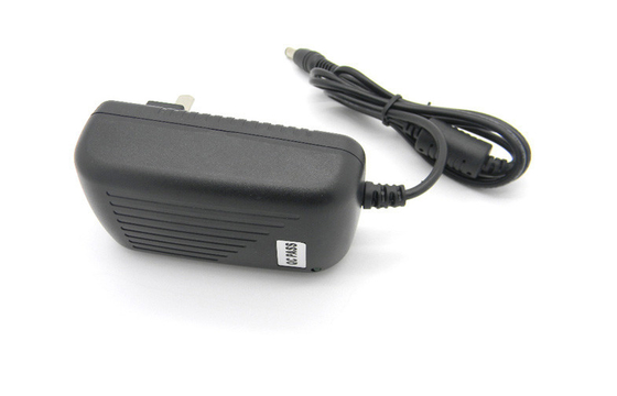 De Adapter12v 5v 1A 2A AC100-240V voeding van de omschakelingsmacht