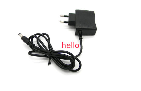 Hoge de Leverancier van China - de kwaliteits5v 1000mA Muur zet Voedingengelijkstroom Uiteinde 5.5x2.1mm op