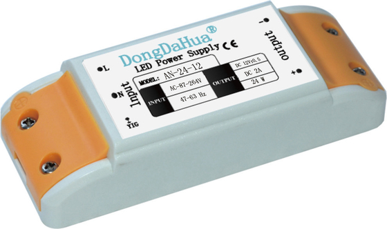 Het plastic Constante Voltage leidde Voeding Gelijkstroom 24v/12v 2A-Voedingspanwijdte Met lange levensuur