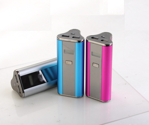 Mobiele Telefoon/Auto 5V Mobiele Voeding met LEIDENE 7800MAH