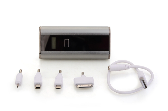 Mobiele Telefoon/Auto 5V Mobiele Voeding met LEIDENE 7800MAH
