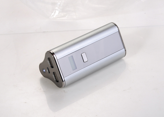 Mobiele Telefoon/Auto 5V Mobiele Voeding met LEIDENE 7800MAH