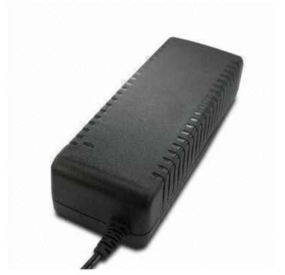 24V van de de Desktopomschakeling van 2A 2PIN de Machtsadapter 100 Watts, Computervoedingen