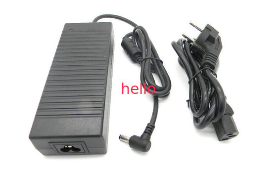 De automatische Voeding van de Desktopomschakeling 24V 6A voor LEIDENE Vertoning