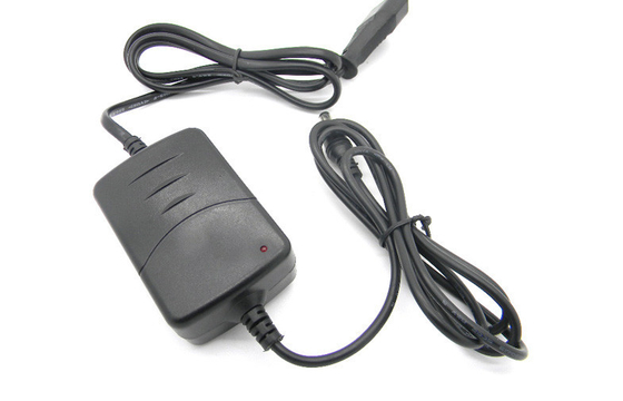 De Voeding van de de Desktopomschakeling van de twee Eindenkabel/van de Desktopmacht Adapter 12V 1000mA
