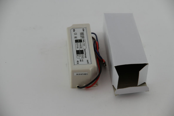 Enige Outputlcd van het Hoofd vertonings Constante Voltage Bestuurder 36W 3A met Automatische Restauratie