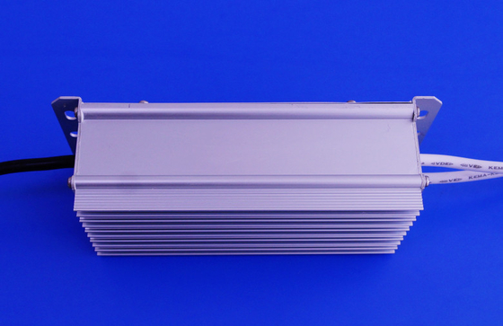 Voeding van de aluminium de Ip67 Geleide Straatlantaarn 100 Wattshoog rendement