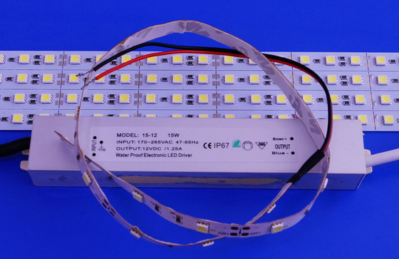 openlucht Geleide Constante het Voltagebestuurder van 15W 12vdc voor Geleide Stroken, Decoratieve Verlichting