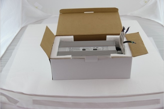 24V Nauwkeurige Waterdichte van hoofd gelijkstroom Bestuurder 200W 8300mA, van HOOFD EPA3050B EMC Lichte Bestuurder
